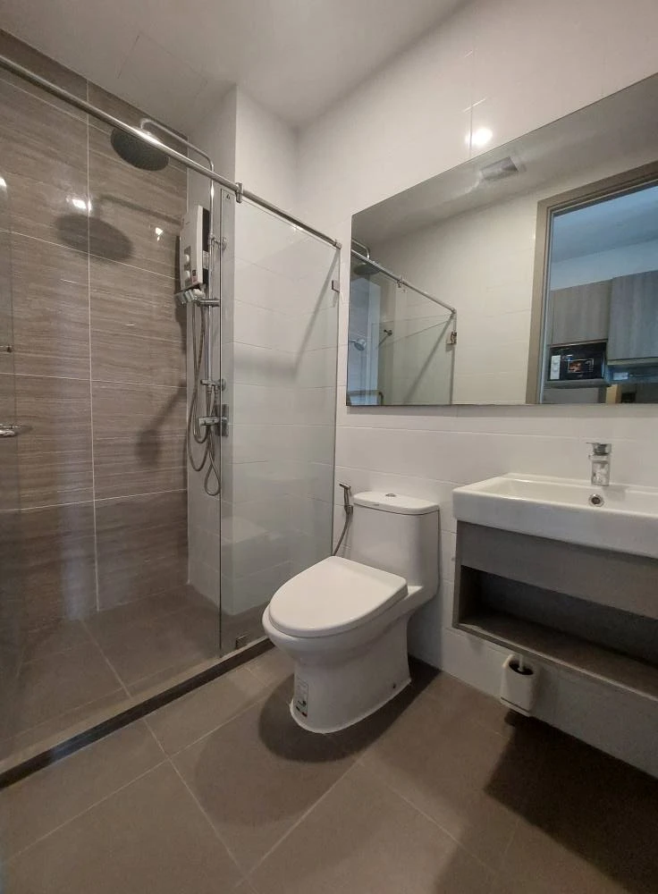 For sale: KnightsBridge Prime On-Nut Studio room, 30th floor, high view, complete here, just come and move in.
