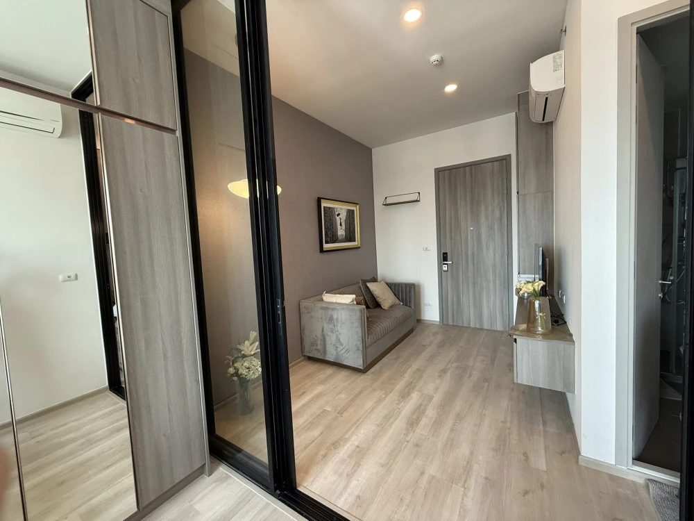 Knightsbridge Prime Ratchayothin for sale, 30th floor, highest floor, amazing city view, ready to move in.