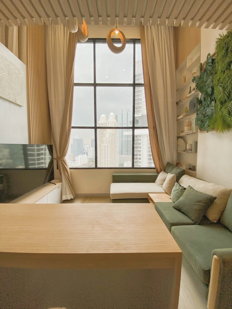 Knightsbridge Prime Sathorn for sale with unobstructed panoramic city views. Beautifully decorated in a minimalist style. Reserve now!