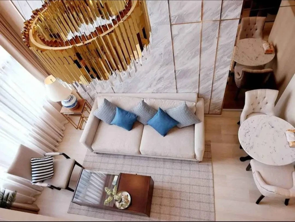 Knightsbridge Prime Sathorn for sale. High ceilings, plenty of natural light (no harsh sunlight), beautifully decorated.