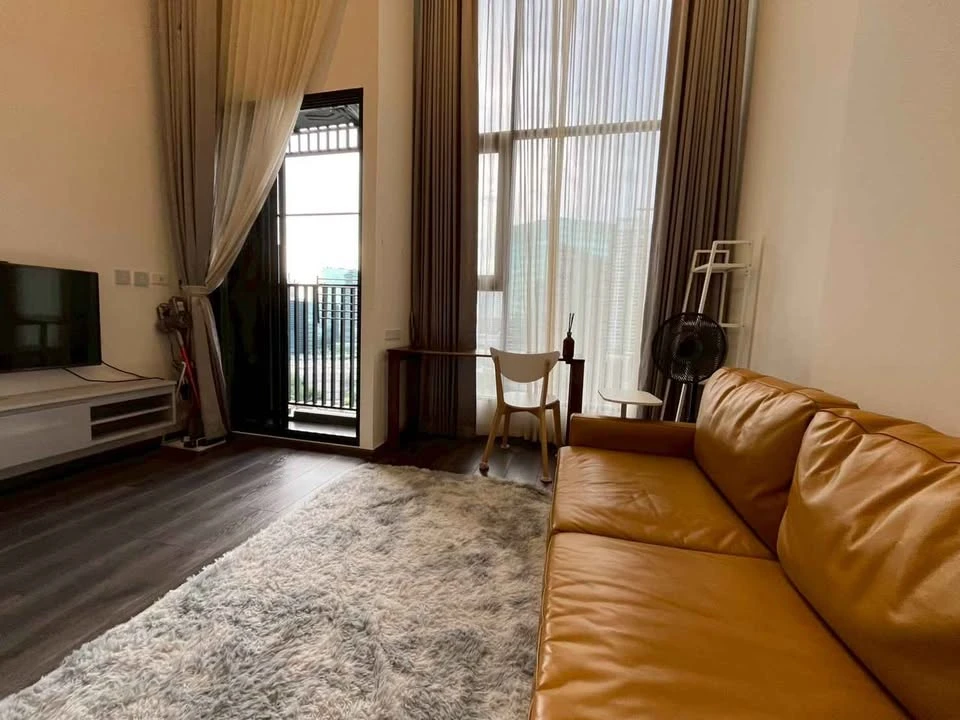 Knightsbridge Space Ratchayothin for sale, very high ceiling, balcony facing north, facing Major Ratchayothin, open view, not blocked, reserve now.