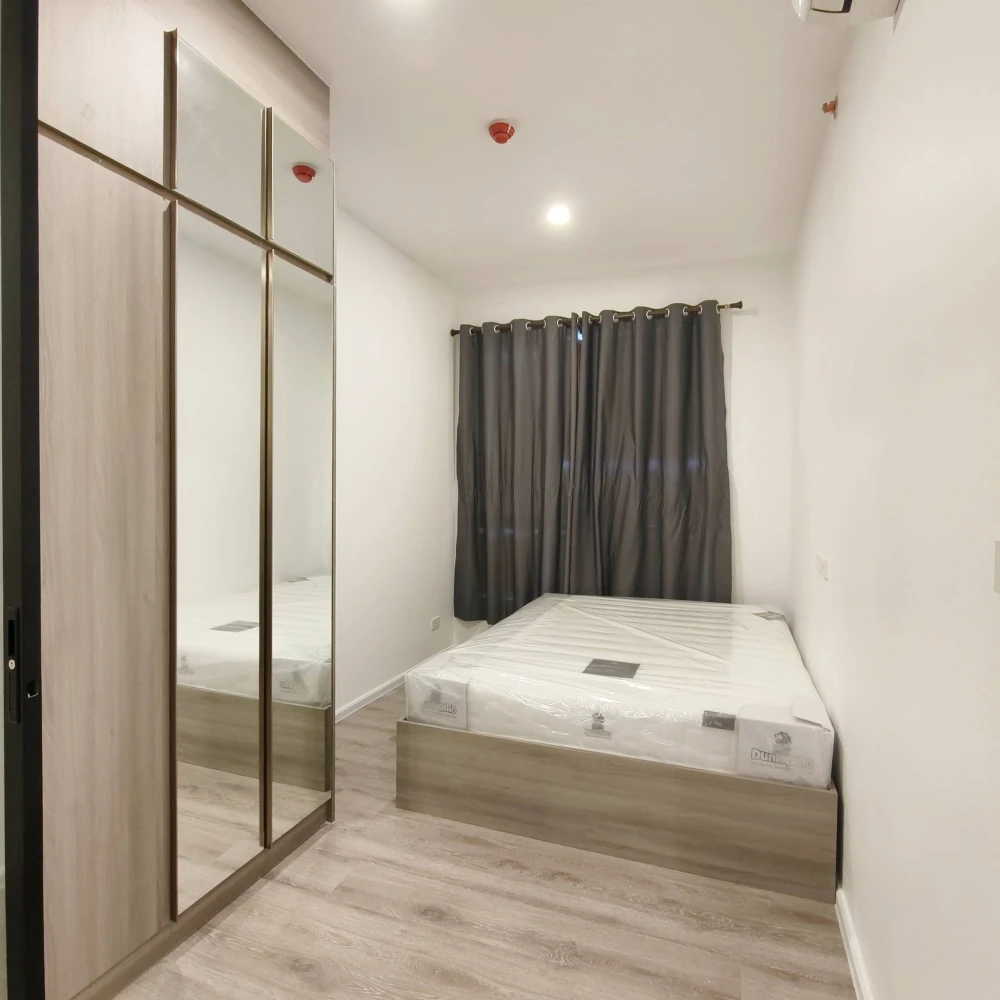 Selling a lovely unit at Knightsbridge Sukhumvit-Thepharak. Fully furnished. Don't just look, reserve it! images