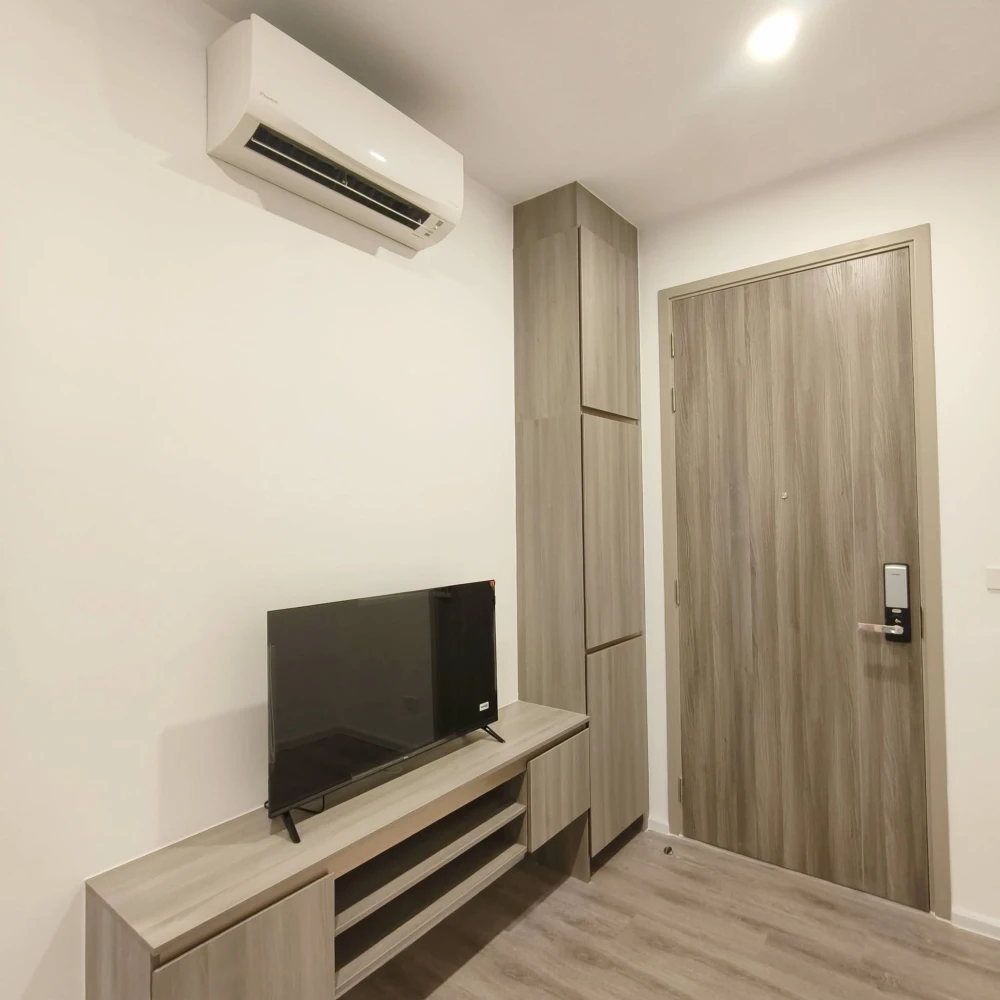 Selling a lovely unit at Knightsbridge Sukhumvit-Thepharak. Fully furnished. Don't just look, reserve it!