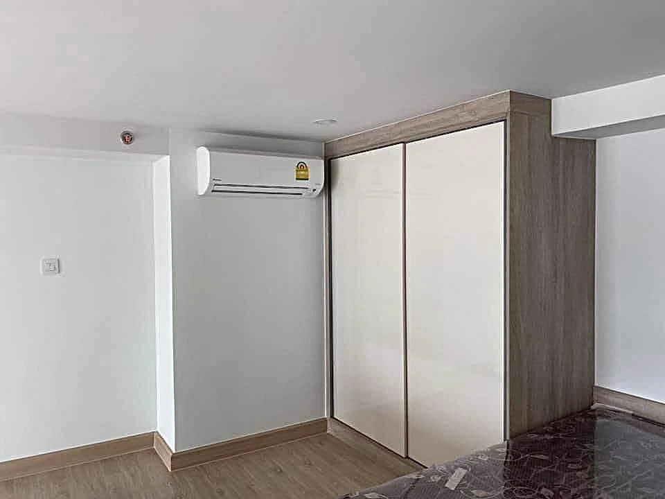 Knightsbridge Tiwanon for sale, a lovely room with high ceilings, airy and spacious, comes with complete amenities. Reserve now!