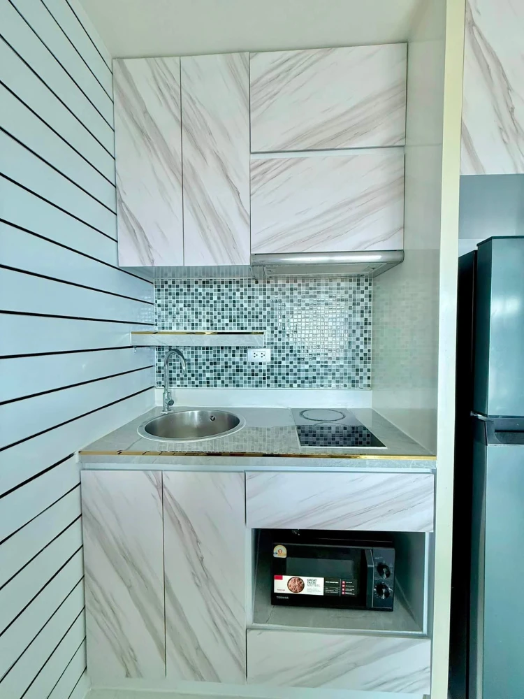 Selling La Santir condo, stunningly decorated with high-quality built-in furniture and gorgeous sea views. Book now!