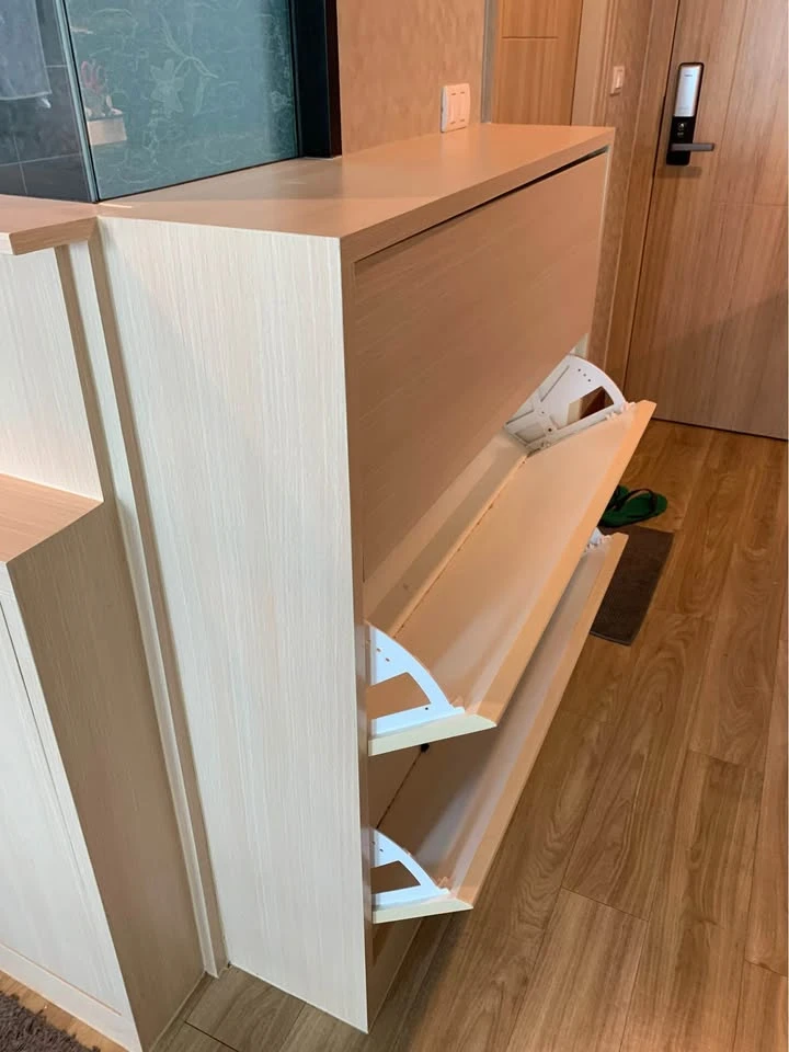 For sale Ladda Plus Sriracha, a luxury condominium in the heart of Sriracha. Beautiful built-in decorations, with a bathtub and a good water heater. V