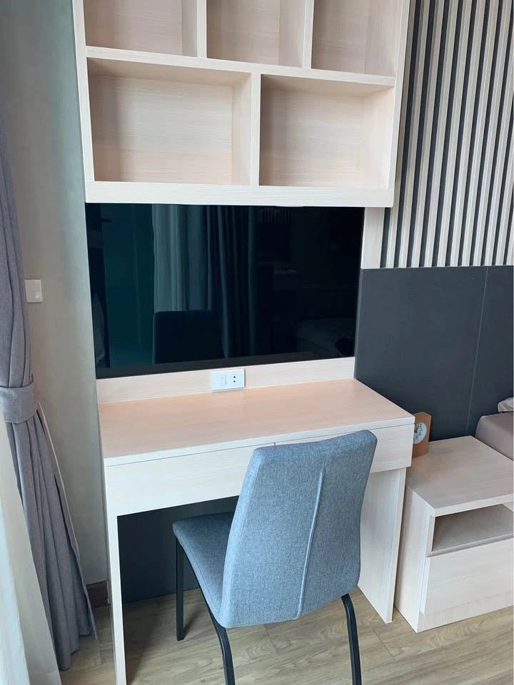 For sale Ladda Plus Sriracha, a luxury condominium in the heart of Sriracha. Beautiful built-in decorations, with a bathtub and a good water heater. V