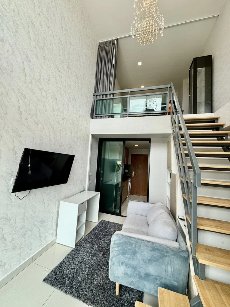 For sale: Laguna Beach Resort 2, nice rooms, fully furnished, just bring your bags!!
