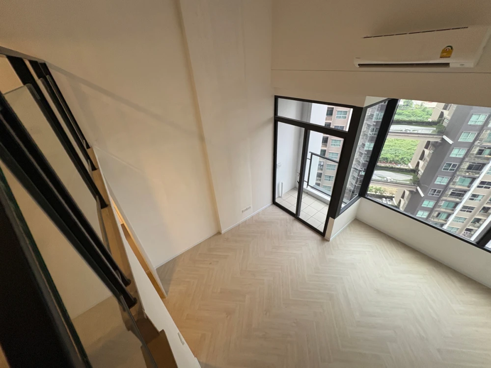 For sale: Landmark @MRTA Station, good location, attractive project, hurry and reserve now!