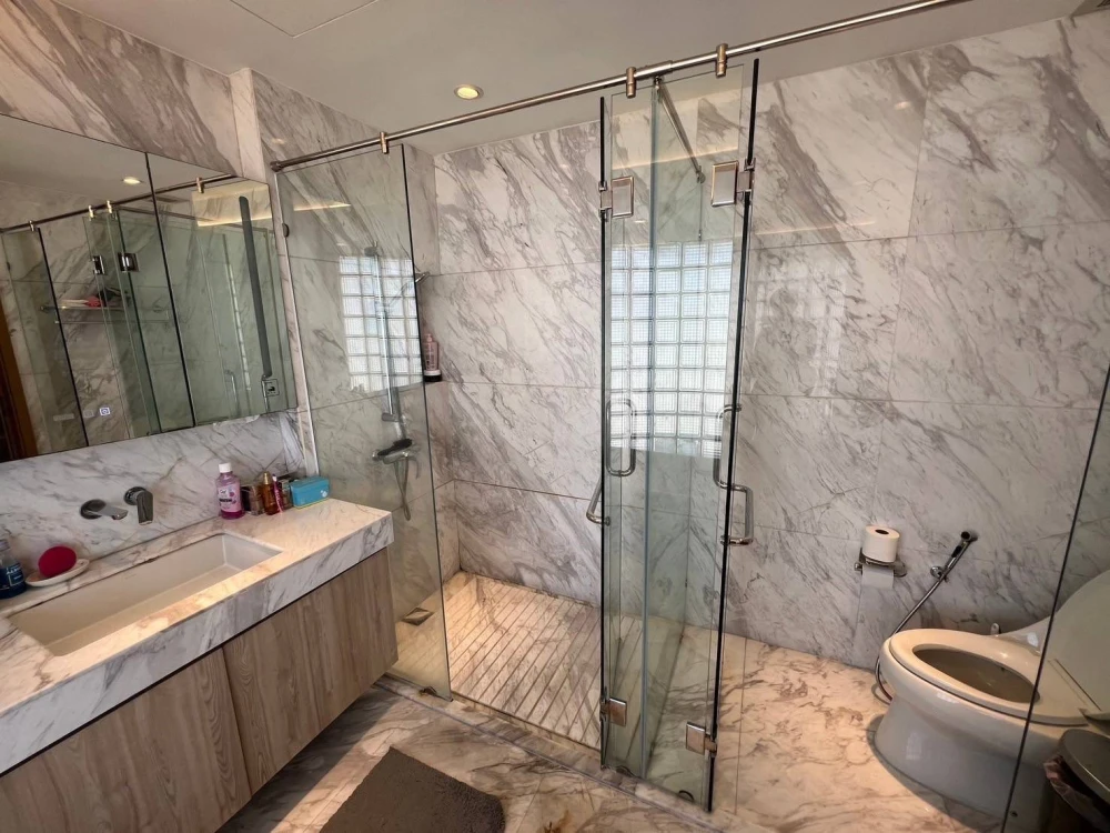 ขาย Le Raffine sukhumvit 24 ห้องใหญ่มาก มีสระว่ายน้ำส่วนตัวที่ห้อง บรรกาศเหมือนอยู่บ้าน ซื้อแล้วเข้าอยู่ได้เลย