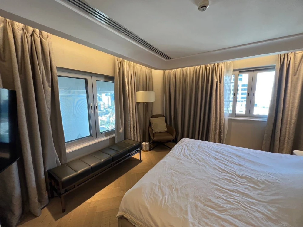 ขาย Le Raffine sukhumvit 24 ห้องใหญ่มาก มีสระว่ายน้ำส่วนตัวที่ห้อง บรรกาศเหมือนอยู่บ้าน ซื้อแล้วเข้าอยู่ได้เลย