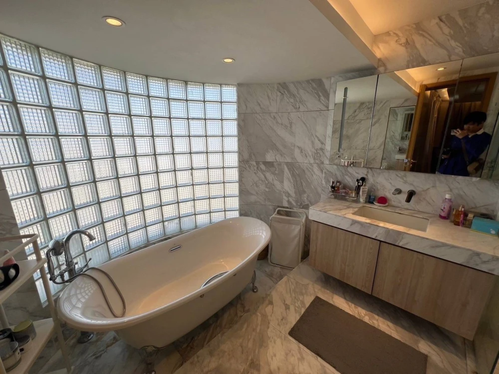 ขาย Le Raffine sukhumvit 24 ห้องใหญ่มาก มีสระว่ายน้ำส่วนตัวที่ห้อง บรรกาศเหมือนอยู่บ้าน ซื้อแล้วเข้าอยู่ได้เลย