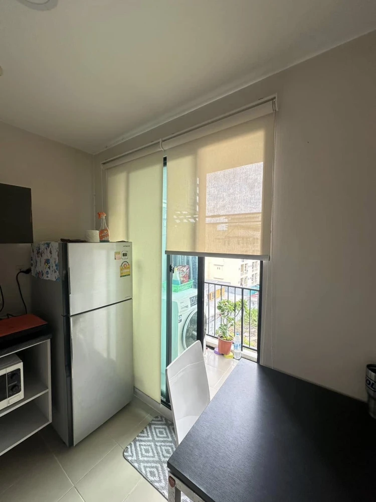 For sale Lesto condo Sukhumvit 113, nice room, friendly price. You can carry your bag.