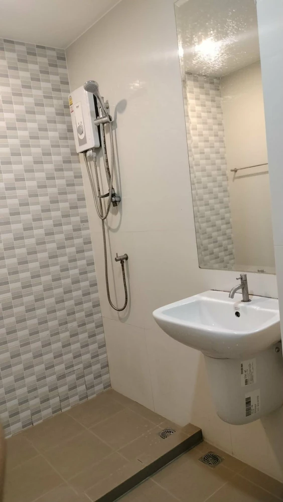 Lesto Sukhumvit 113 for sale. Ready to move in, fully furnished. Book now!