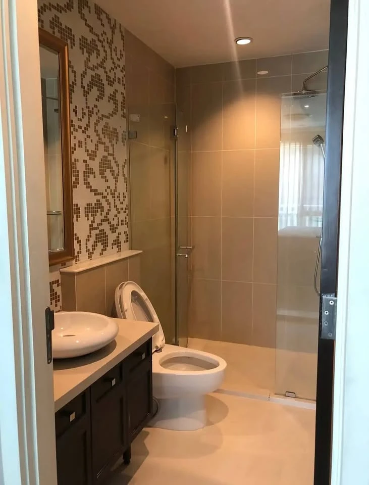 Leticia Rama 9 for sale, corner room, 3rd floor, Building A, quiet atmosphere, perfect for relaxation. Reserve now!