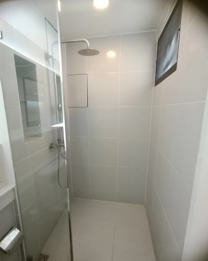 Selling Level Condominium, empty room, well separated, room decoration lovers, I must say that you definitely can't miss it.