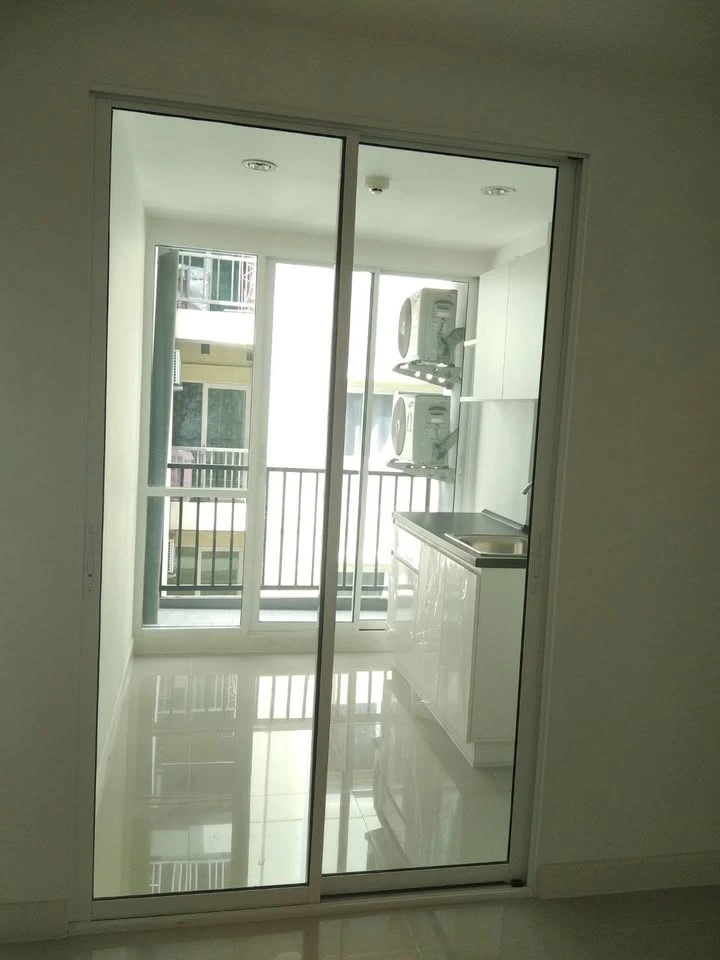 For sale: LEVO Ladprao 18 Phase 2. The room is comfortable and clean. You will regret it if you miss it.