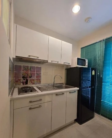 For sale: Life @ Phahon18, 3rd floor, fully furnished room, nice to live in. If you're interested in owning one, hurry up and reserve it now!