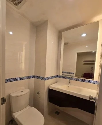 For sale: Life @ Phahon18, 3rd floor, fully furnished room, nice to live in. If you're interested in owning one, hurry up and reserve it now!
