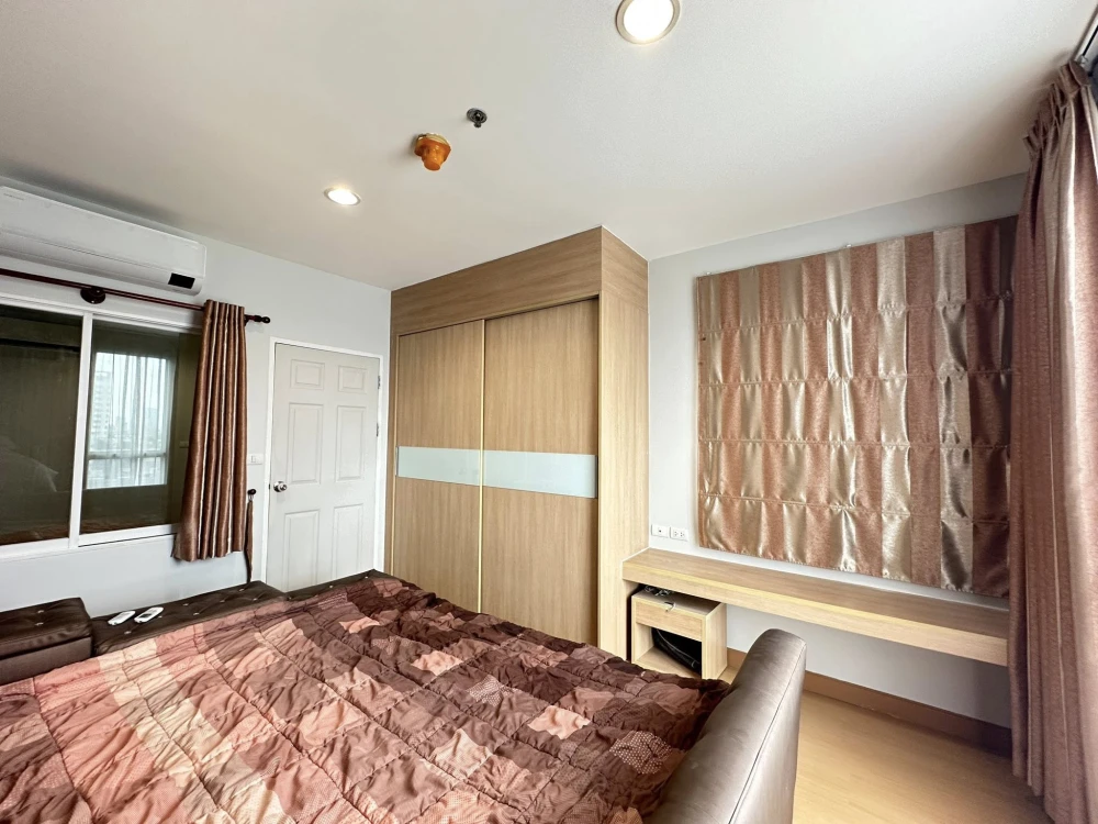 For sale: Life @ Ratchada-Huaikwang, 1 bedroom, 1 bathroom, fully furnished and equipped. Don't miss out!
