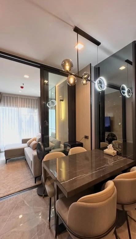 For sale: Life Asoke Hype, high floor, good view, no permanent building blocking, fully furnished, ready to move in