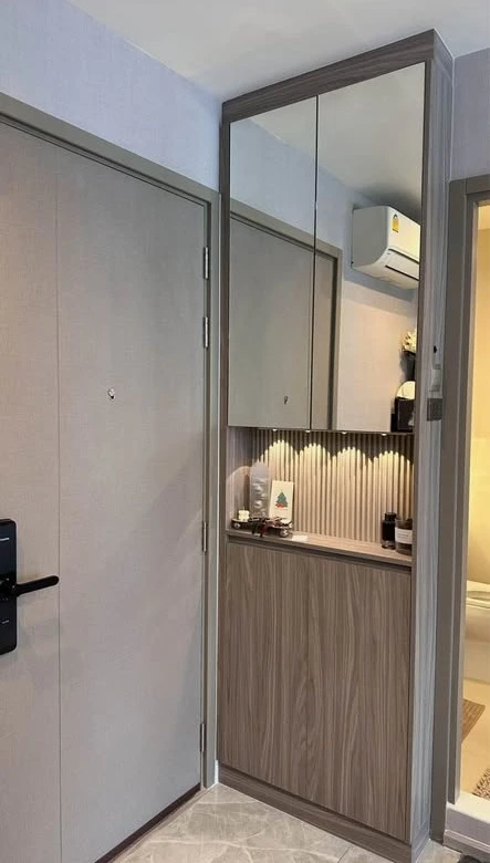 For sale: Life Asoke Hype, high floor, good view, no permanent building blocking, fully furnished, ready to move in