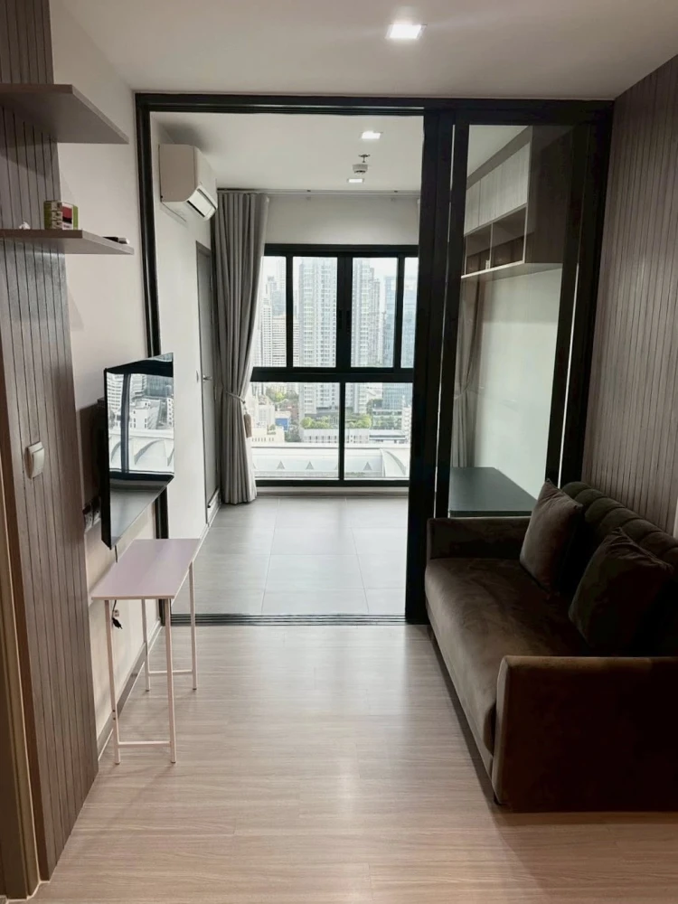 For sale: Life Asoke Hype, 1 bedroom, 1 multipurpose room, Asoke view, not blocked, don't miss it.