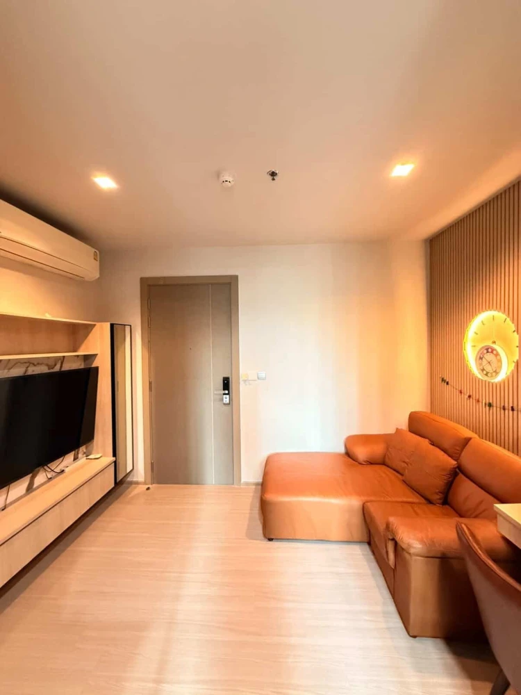 Selling a unit at Life Asoke-Rama 9, 10th floor. A lovely unit, fully furnished. Interested in owning it? Reserve now!
