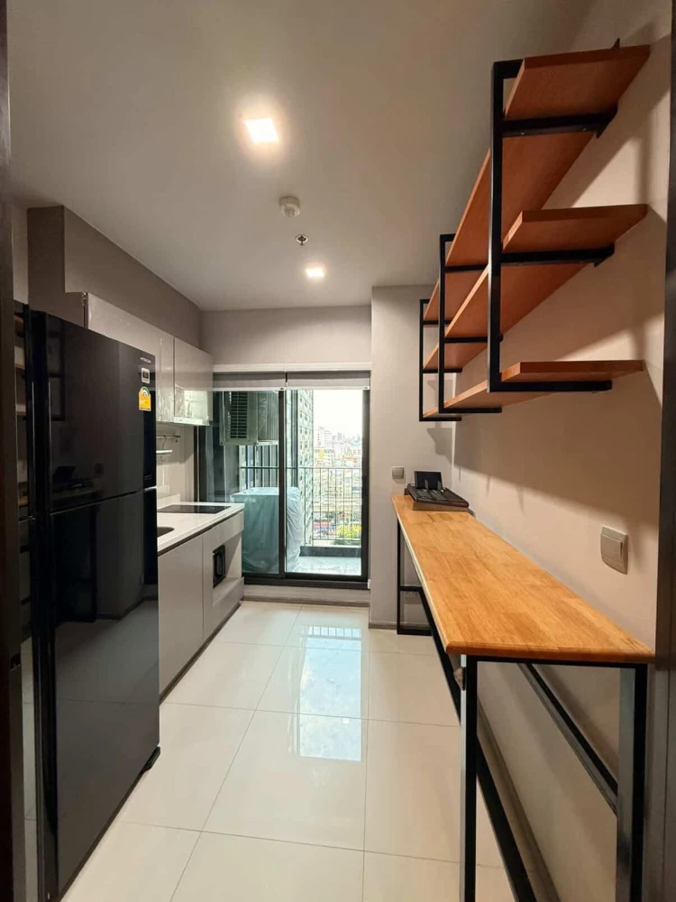 Selling a unit at Life Asoke-Rama 9, 10th floor. A lovely unit, fully furnished. Interested in owning it? Reserve now!