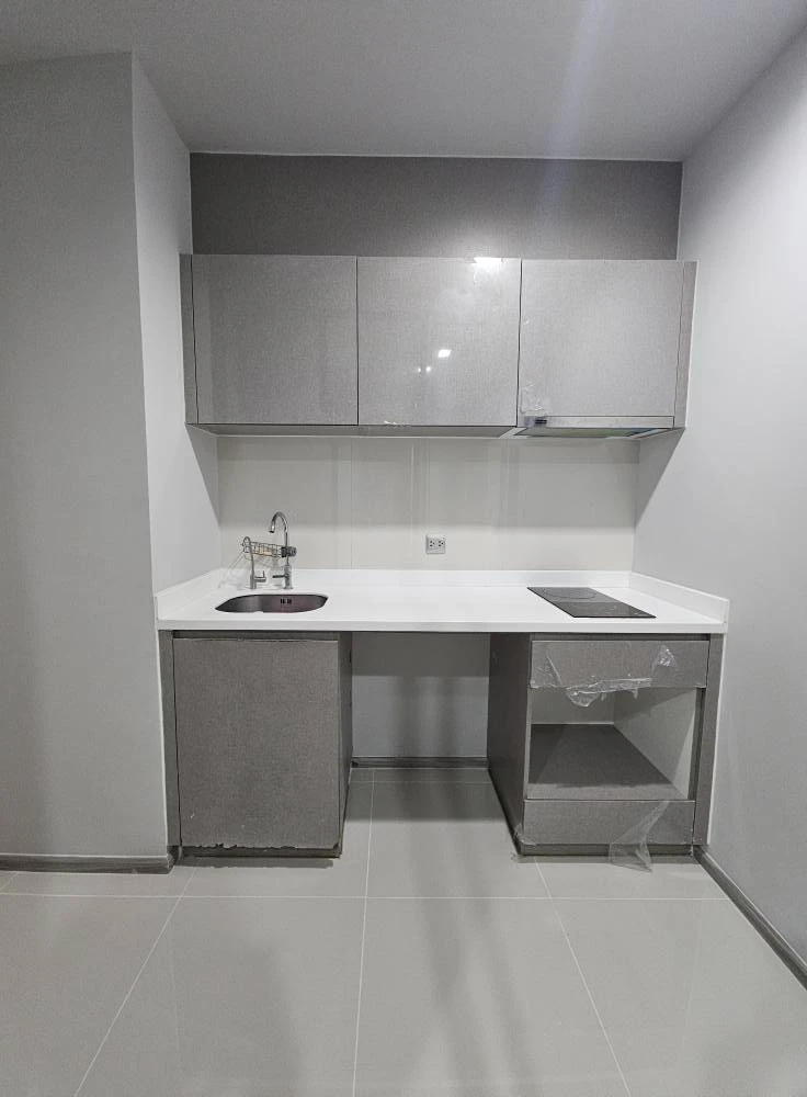 For sale: Life Asoke-Rama 9, north-facing room, good location, lots of usable space, complete amenities, reserve now!