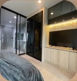 For sale: Life Asoke-Rama 9 Studio room, Fully Furnished, ready to move in immediately, must reserve.