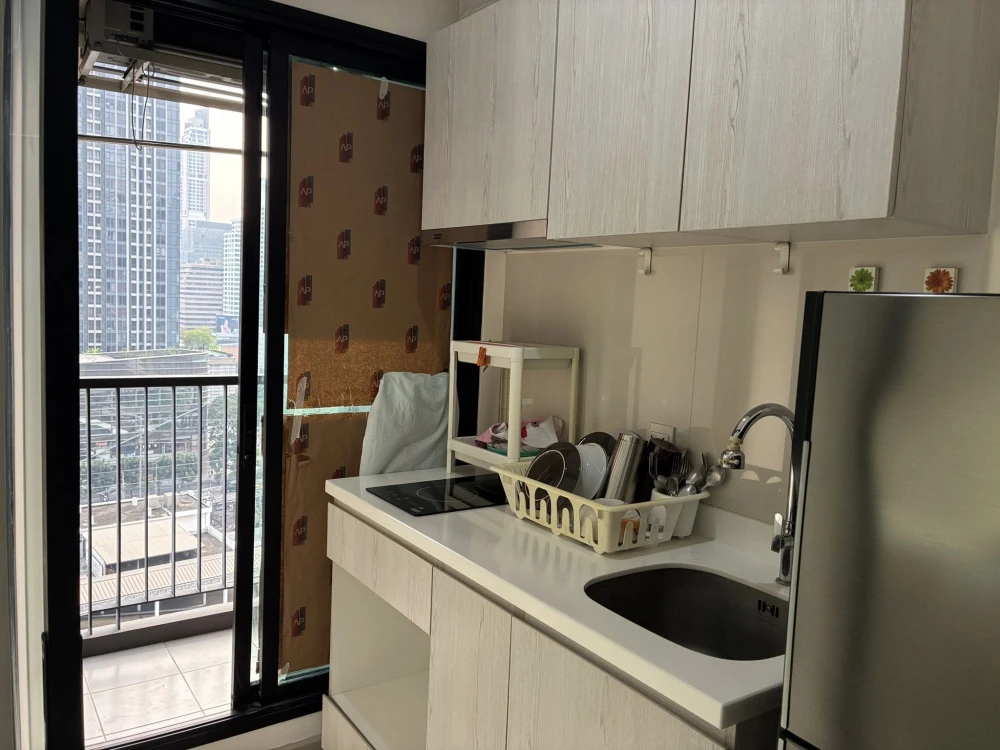 ขาย Life Asoke ห้องชั้นสูง พร้อมอยู่ เฟอร์พร้อม จองเลย