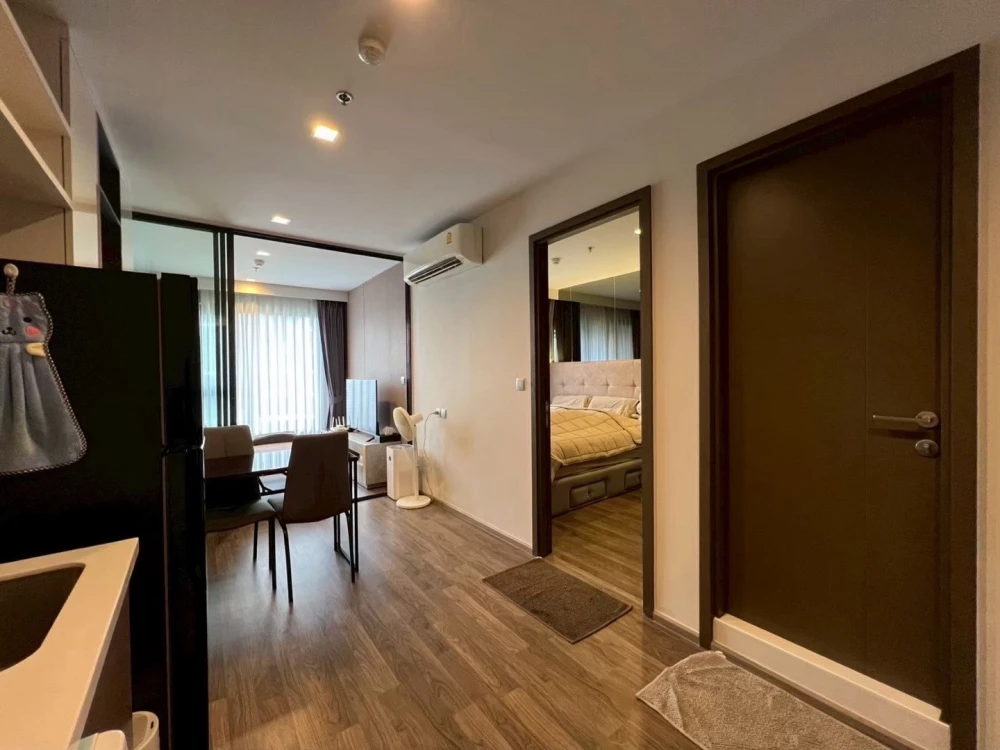 For Sale: Life Ladprao Valley, 15th floor. Beautiful unit, fully furnished, and ready to move in. Book now if interested!