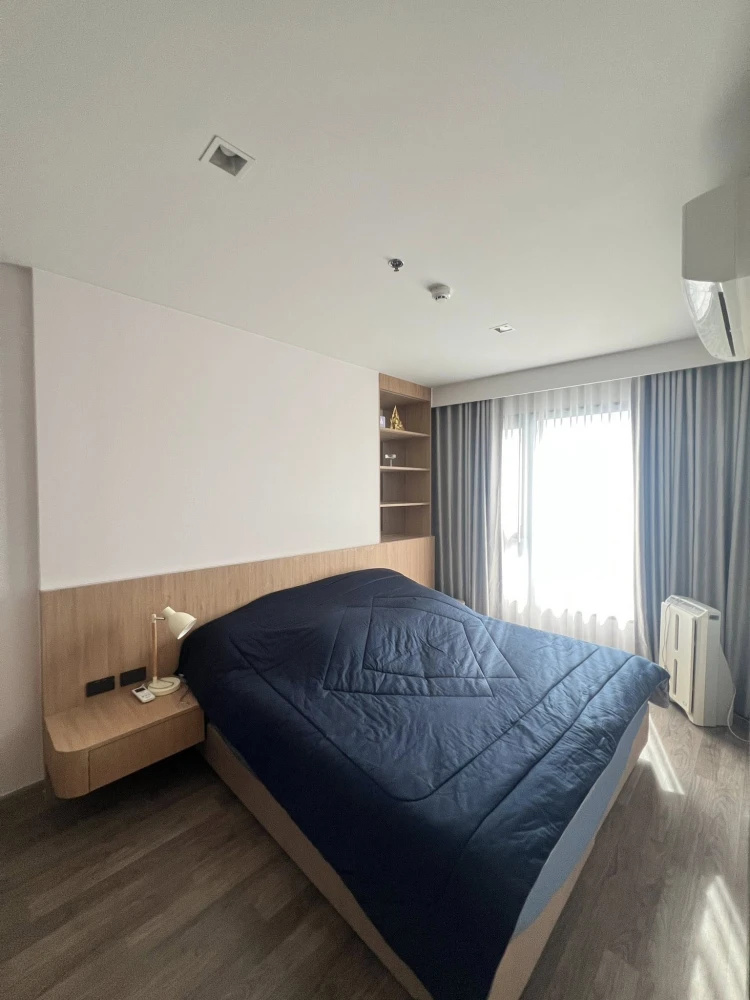 For sale: Life Ladprao Valley, corner unit with privacy, plenty of usable space, beautiful view from high floor. Don't miss out!