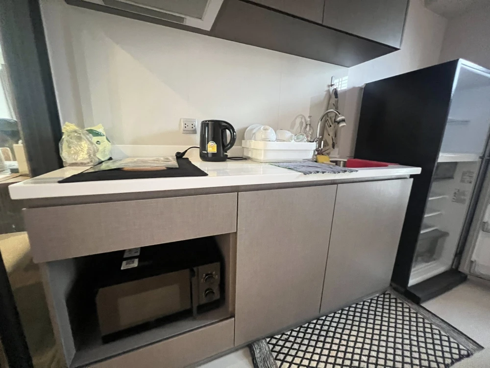 For sale: Life Ladprao Valley, corner unit with privacy, plenty of usable space, beautiful view from high floor. Don't miss out!