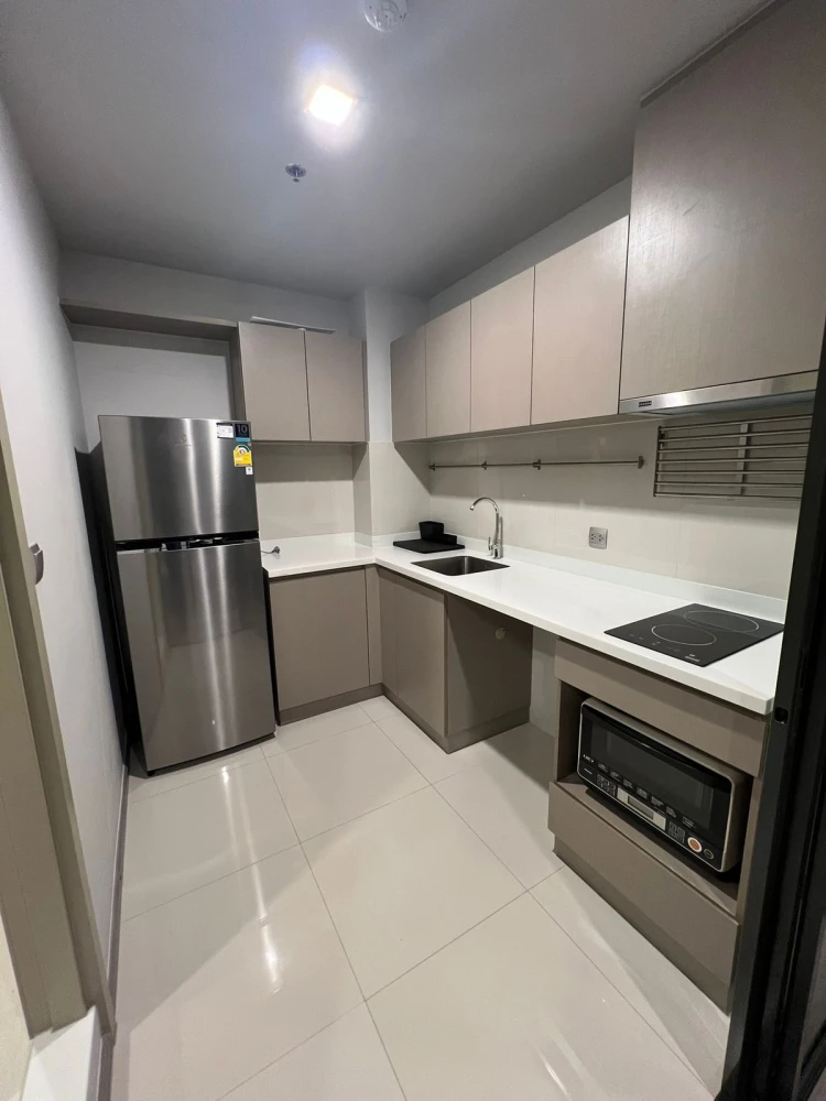 For sale: Life Ladprao, 11th floor, nice room, fully furnished, reserve now, don't miss out, hurry!