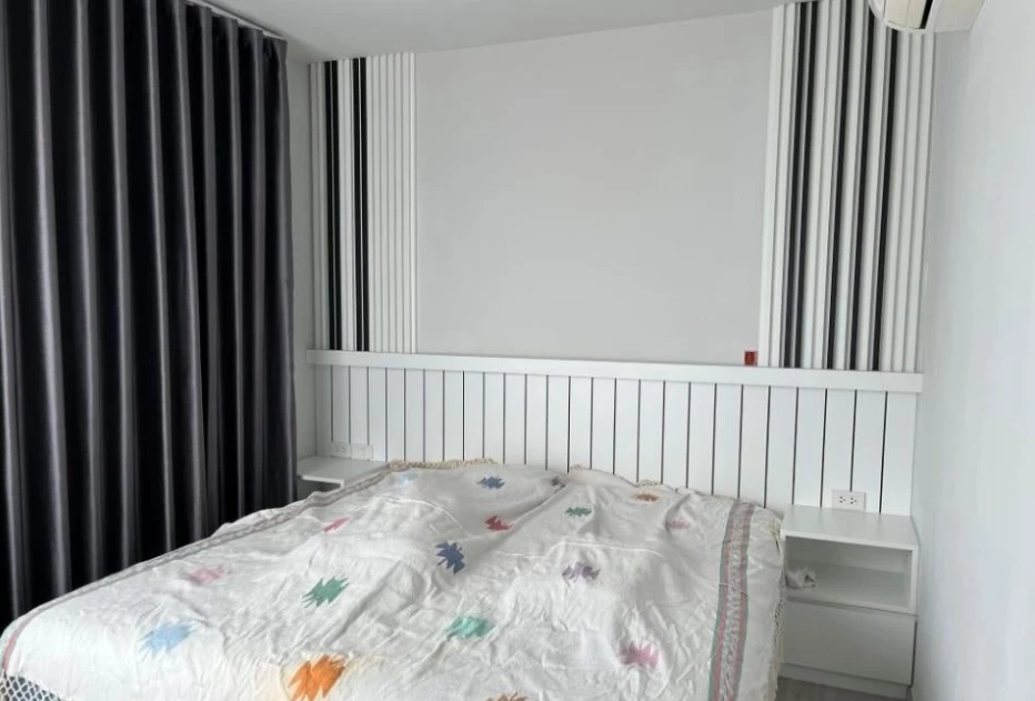 For sale: Life Ladprao, 14th floor, corner room, glass all around, fully furnished, ready to move in, reserve now, urgent!