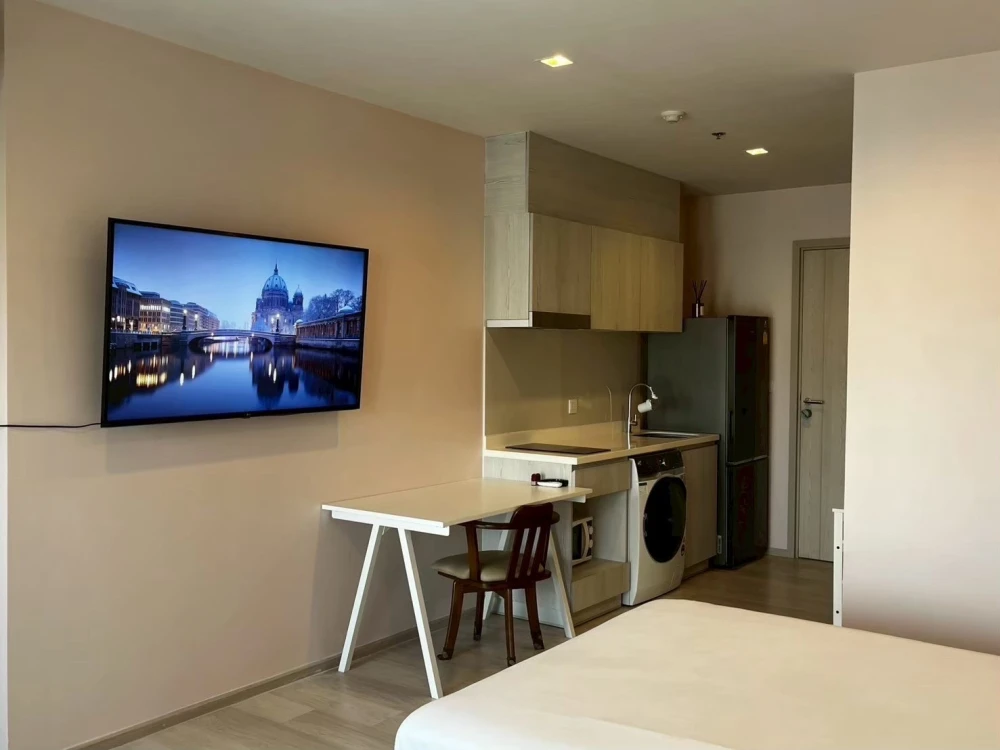 Selling a fully furnished Life One Wireless condo on the 21st floor. Book now, don't wait!