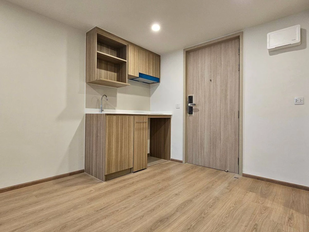 For sale: Life Rama 4 - Asoke Panorama view, 180 degree view of Bang Krachao river, auspicious house number, don't miss it.