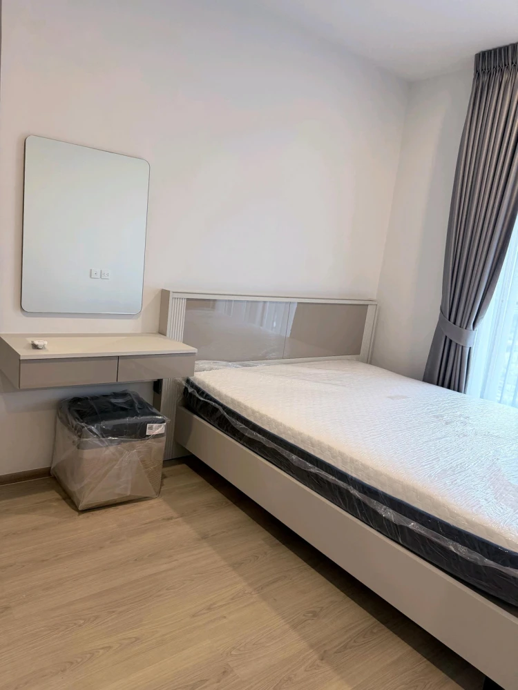 Life Rama 4 - Asoke for sale, 20th floor, fully furnished unit, very livable. Book now! Don't miss out!