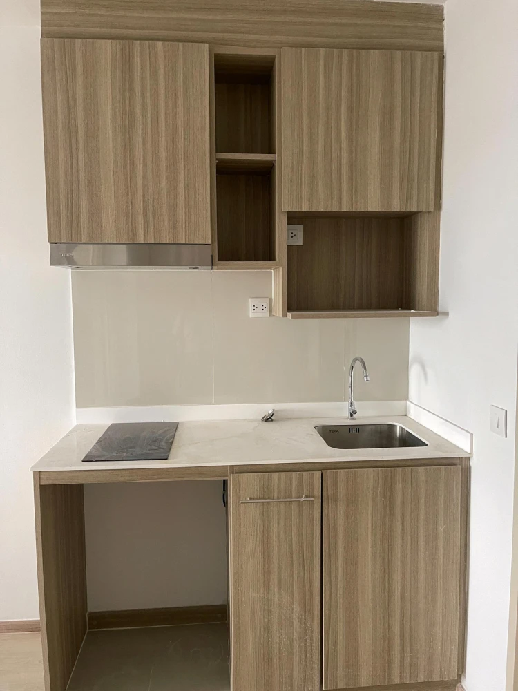 Life Rama 4 - Asoke for sale, 20th floor, fully furnished unit, very livable. Book now! Don't miss out!