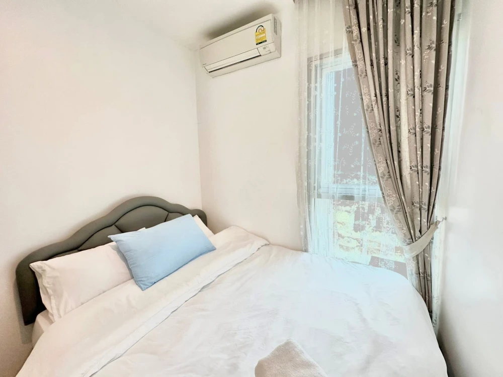 For sale: Life Ratchadapisek, corner unit with privacy, plenty of usable space, beautiful view, not blocked, hurry and reserve now!