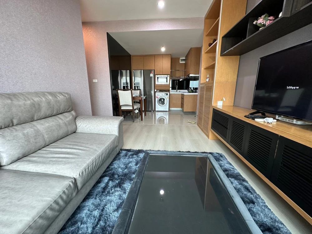 For sale: Life Ratchadapisek, corner unit with privacy, plenty of usable space, beautiful view, not blocked, hurry and reserve now!