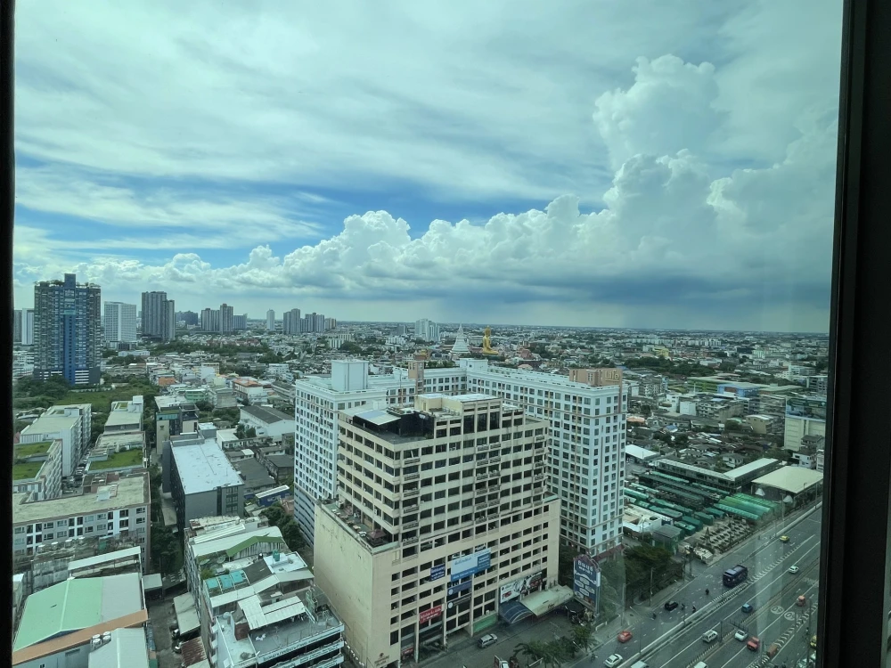 For sale: Life Sathorn-Sierra, 1 bedroom, 1 bathroom, great location, fully furnished, don't miss out!