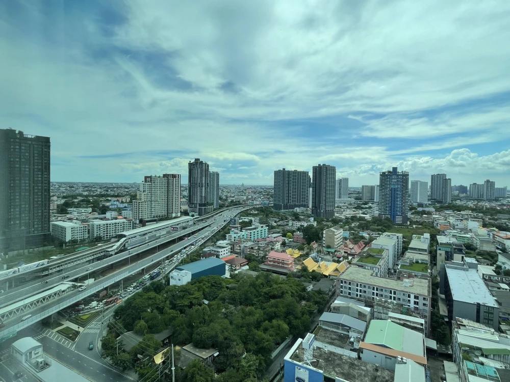 For sale: Life Sathorn-Sierra, 1 bedroom, 1 bathroom, great location, fully furnished, don't miss out!