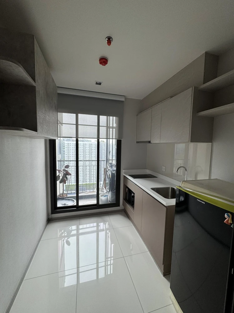 For sale: Life Sathorn-Sierra, 1 bedroom, 1 bathroom, built-in furniture, fully furnished, reserve now!