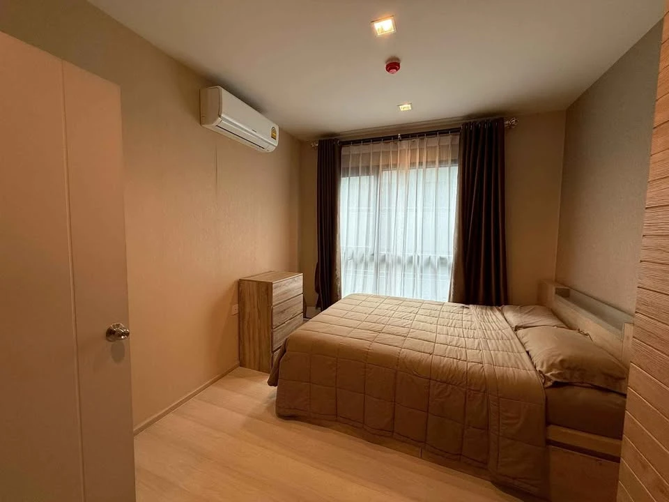 For sale: Life Sukhumvit 48, 5th floor, corner room, next to fire escape, no noise from neighboring rooms, perfect for relaxation, must book.