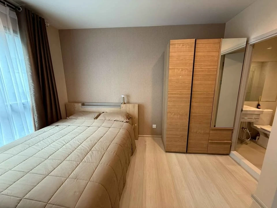 For sale: Life Sukhumvit 48, 5th floor, corner room, next to fire escape, no noise from neighboring rooms, perfect for relaxation, must book.