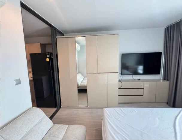 For sale: Life Ladprao, luxury condo in prime location, very high floor, Central view + Chatuchak Park, beautiful as far as the eye can see, don't mis
