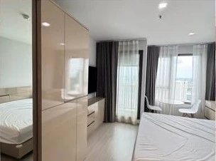 For sale: Life Ladprao, luxury condo in prime location, very high floor, Central view + Chatuchak Park, beautiful as far as the eye can see, don't mis